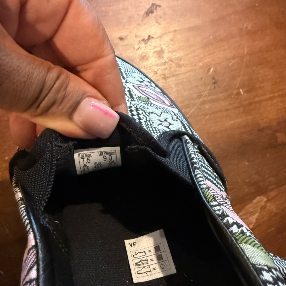 Colorful Patterned Sneakers - Picture 3 of 3